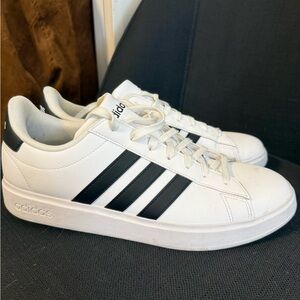 Adidas Cloud Foam Men’s  White and Black Sneakers